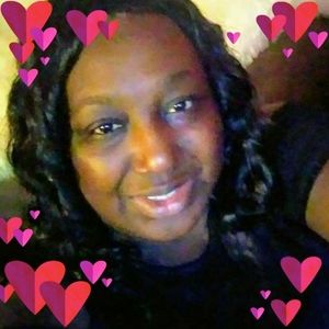 Meet your Posher, Ebony